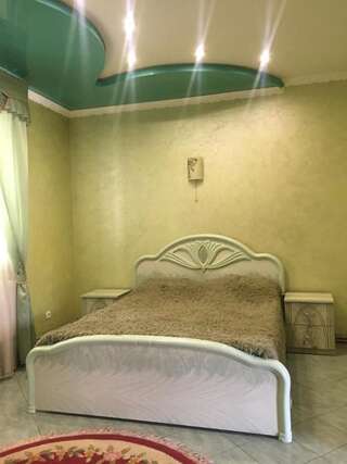 Отель Mini Hotel Business class Кривой Рог Полулюкс-5