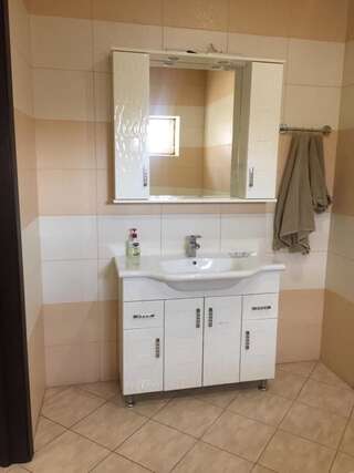 Отель Mini Hotel Business class Кривой Рог Полулюкс-7